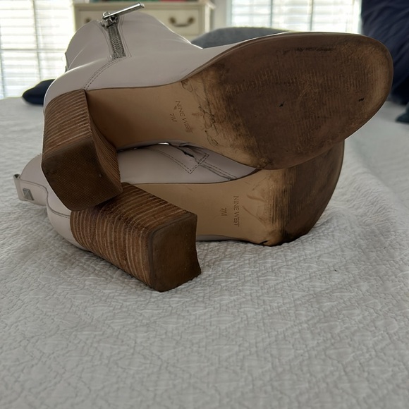 Nine West Dips Block Heel Booties in Chic Cream - Picture 5 of 9